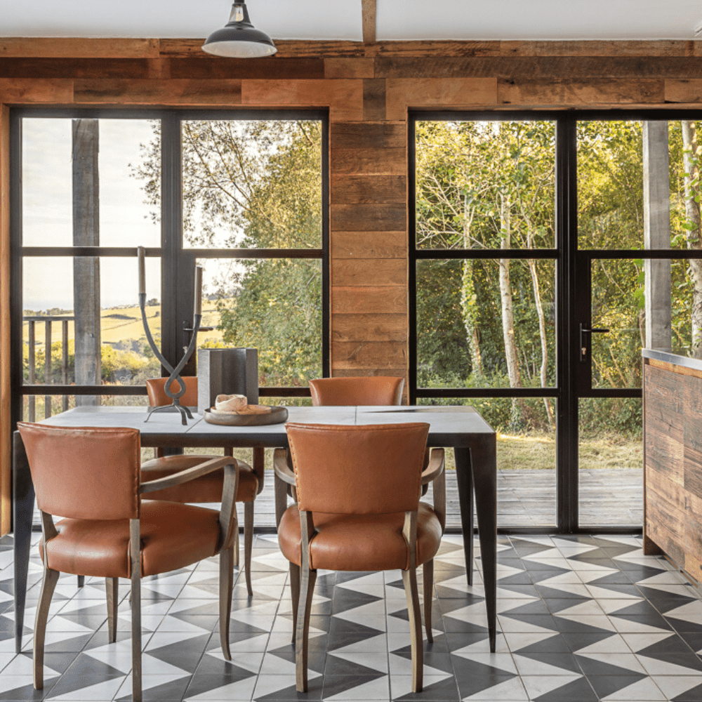 Black Alalpardo Tile