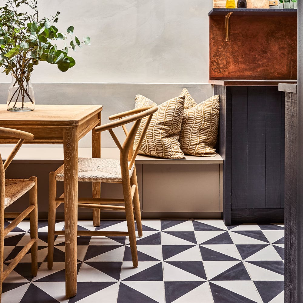 Black Alalpardo Tile
