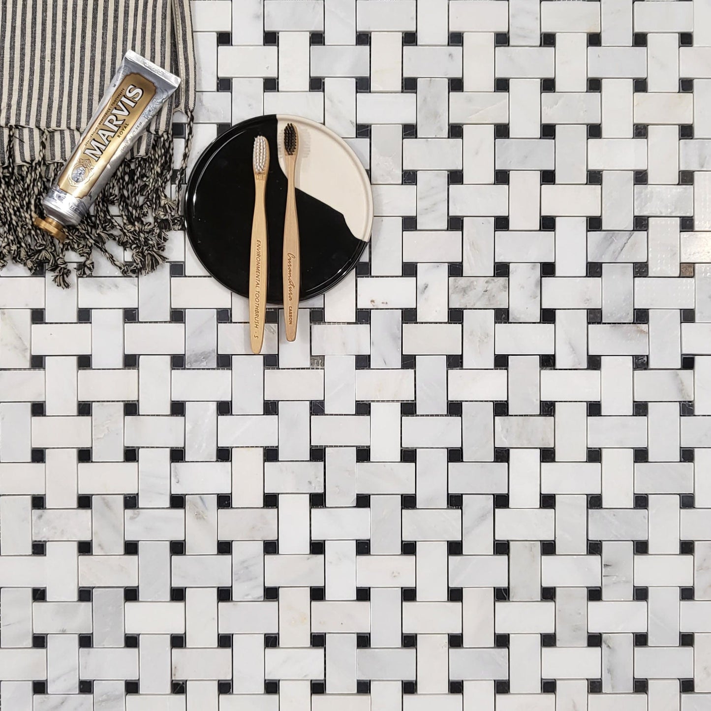 Black and White Basketweave