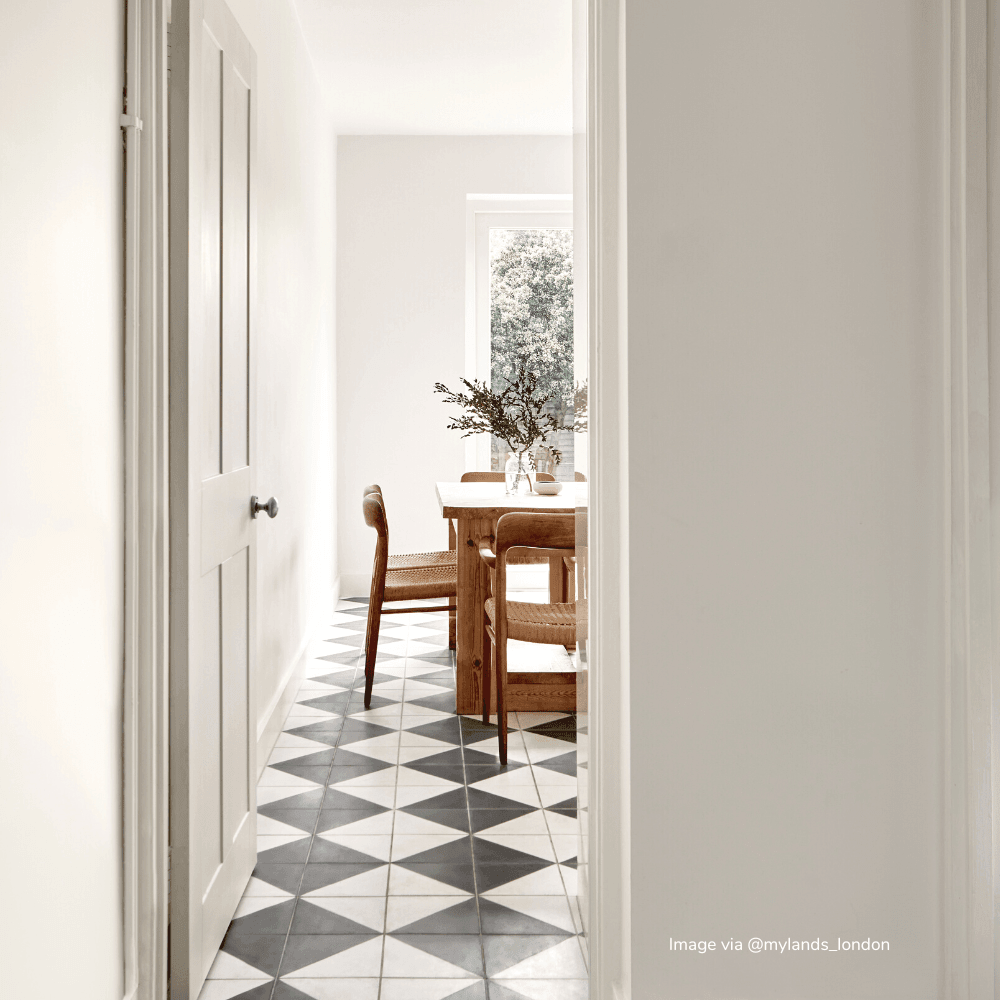 Black Alalpardo Tile