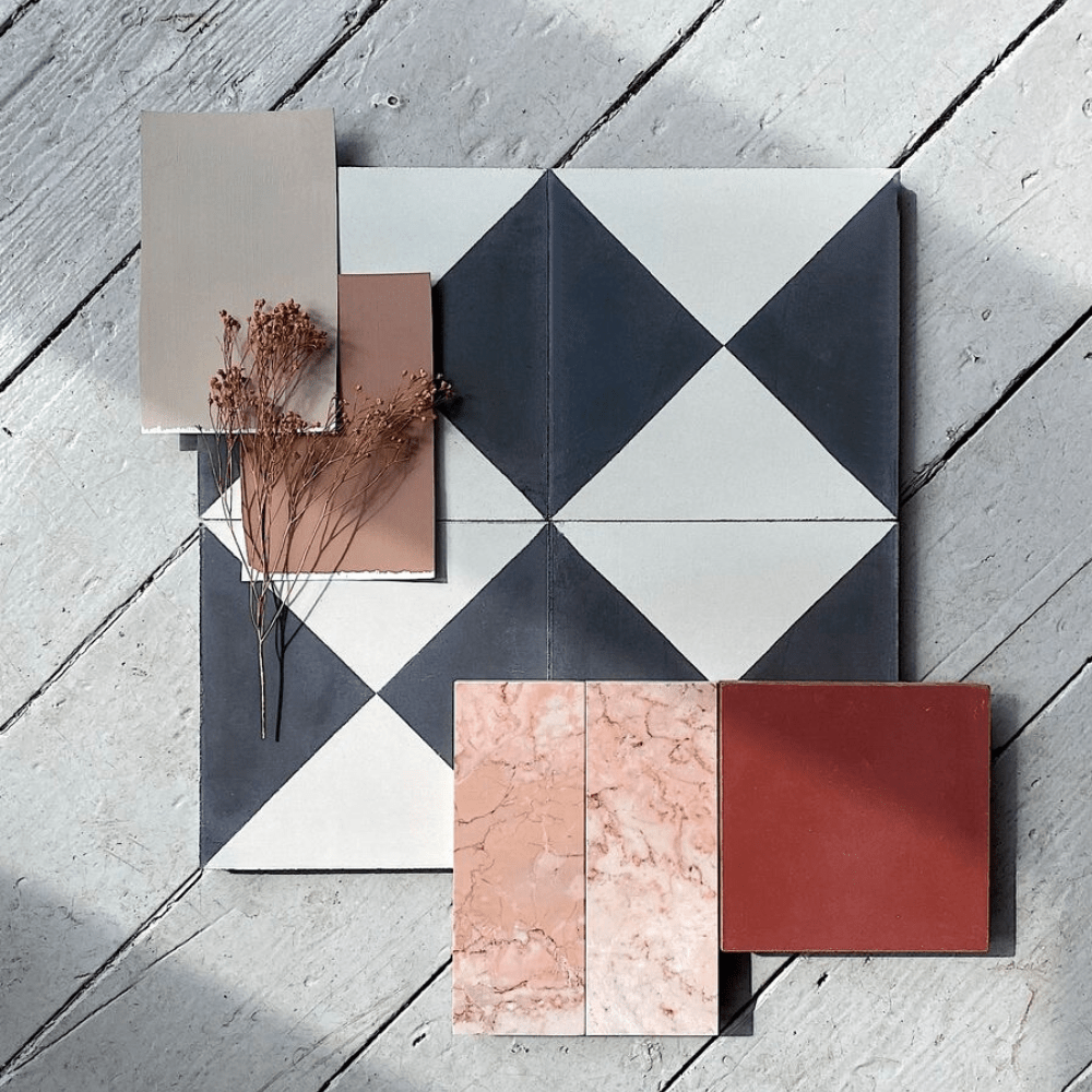 Black Churriana Tile